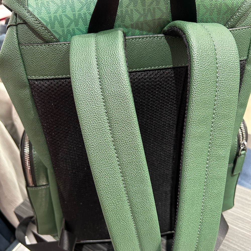 Men's Michael Kors dome Backpack cooper logo green NWT - Picture 7 of 16